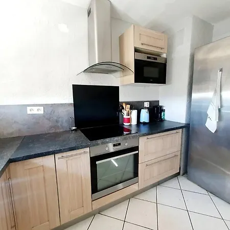 Appartement Avec 3 Chambres 80M2 Plein Sud Marignane Exterior photo